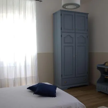 Apartament Iron-bridge House, Elegant Bay Front *