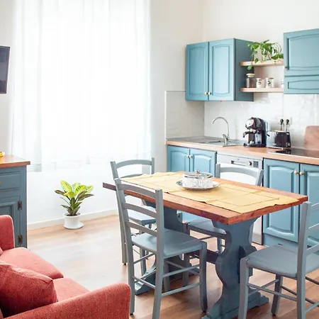 Apartamento Iron-bridge House, Elegant Bay Front Olbia