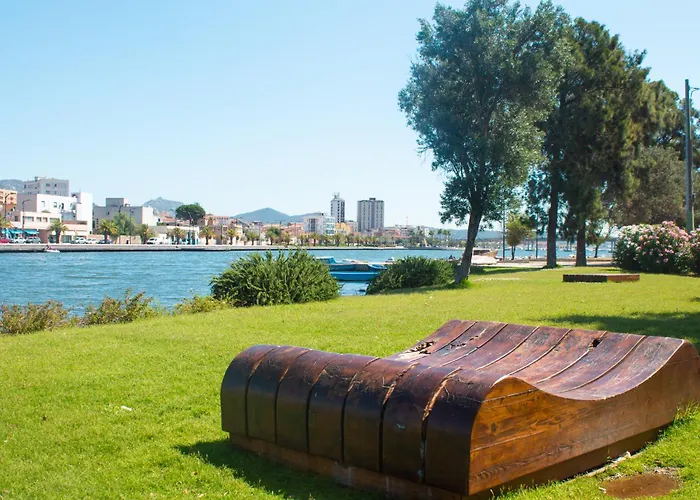 Iron-bridge House, Elegant Bay Front Apartament *