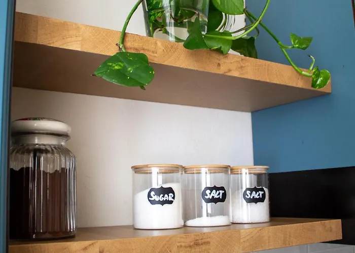 Iron-bridge House, Elegant Bay Front Apartman Olbia